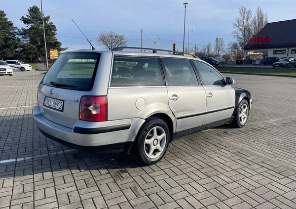 Volkswagen Passat cena 4900 przebieg: 260000, rok produkcji 2004 z Paczków małe 46